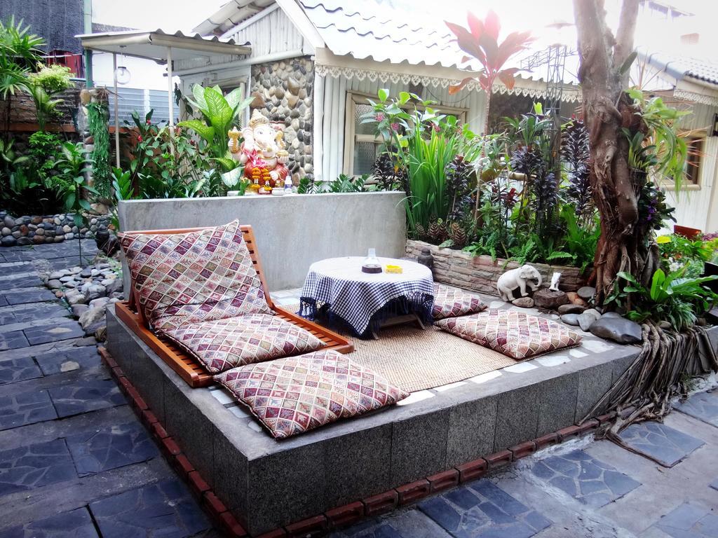 Stay With Me Guest House Chiang Mai Exterior foto