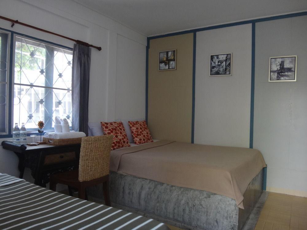 Stay With Me Guest House Chiang Mai Exterior foto