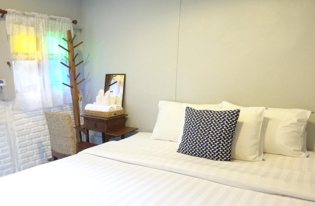 Stay With Me Guest House Chiang Mai Quarto foto