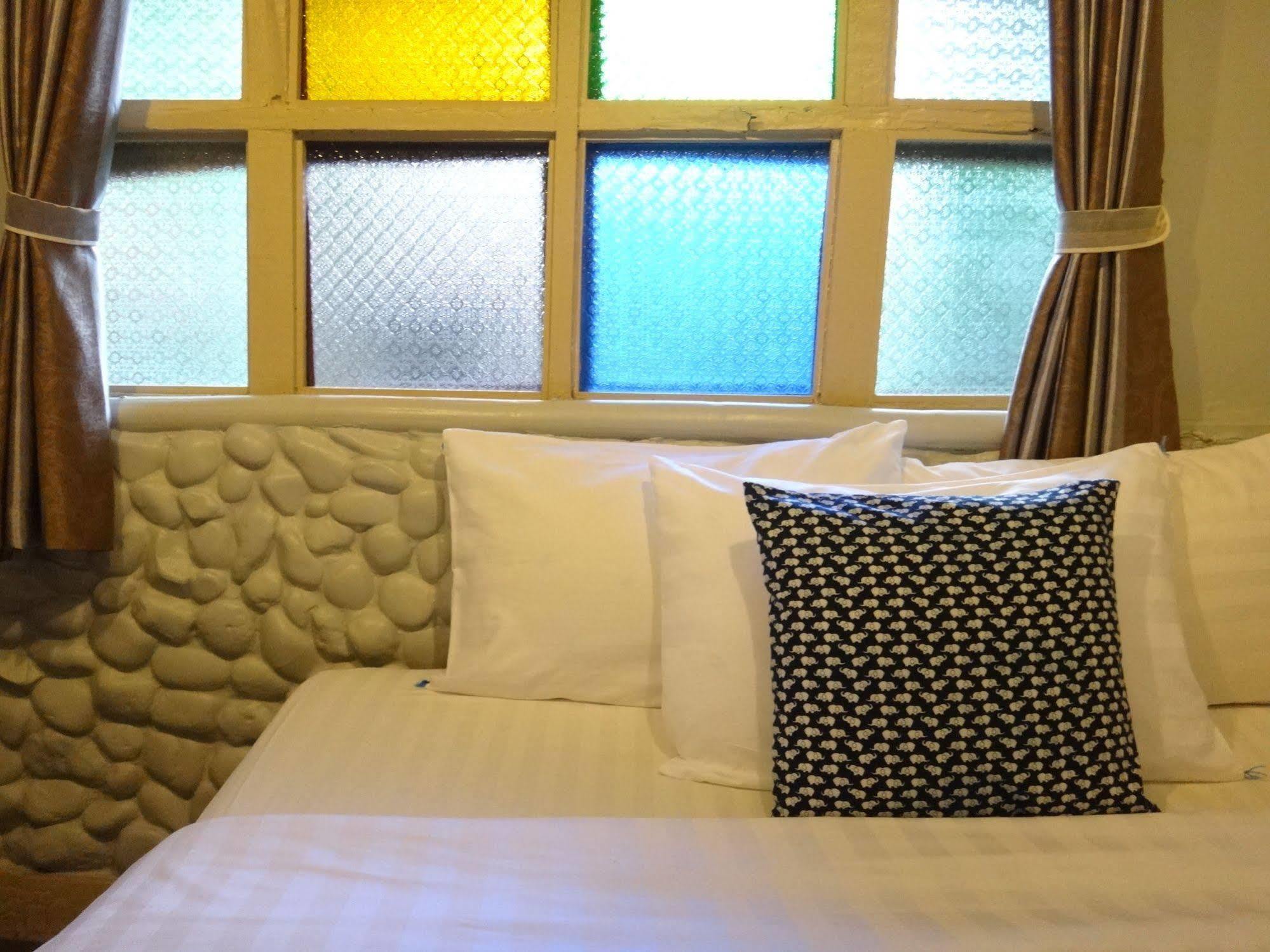 Stay With Me Guest House Chiang Mai Exterior foto