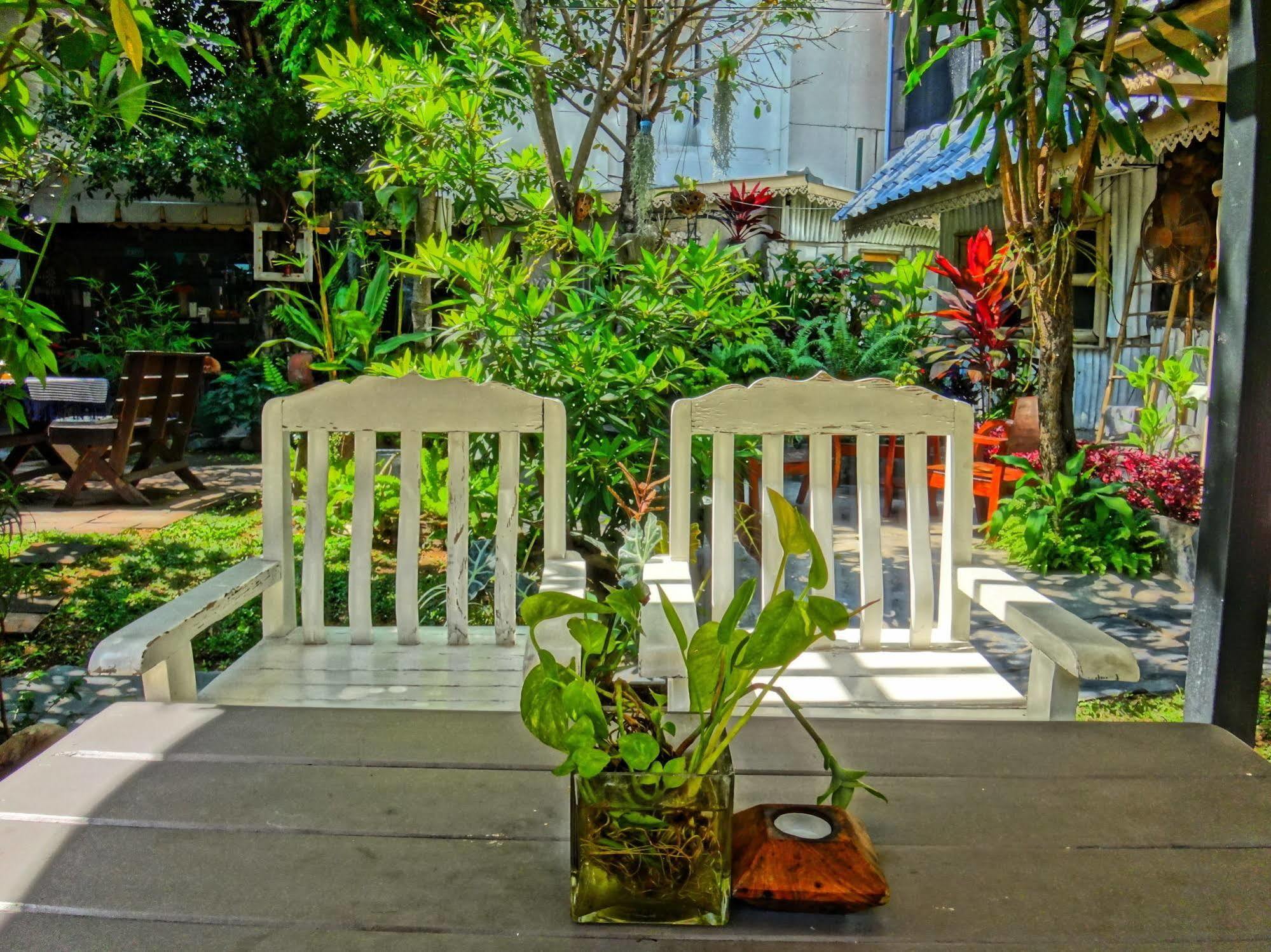 Stay With Me Guest House Chiang Mai Exterior foto