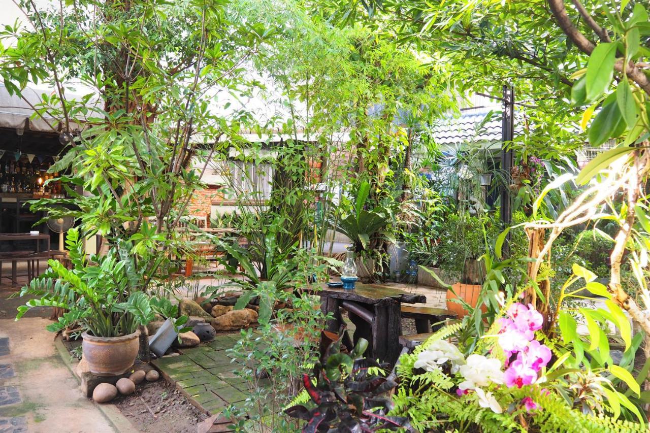 Stay With Me Guest House Chiang Mai Exterior foto