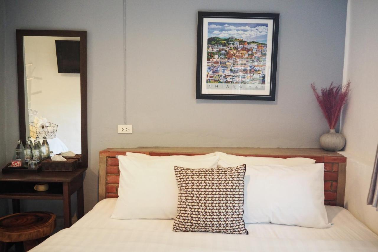Stay With Me Guest House Chiang Mai Exterior foto