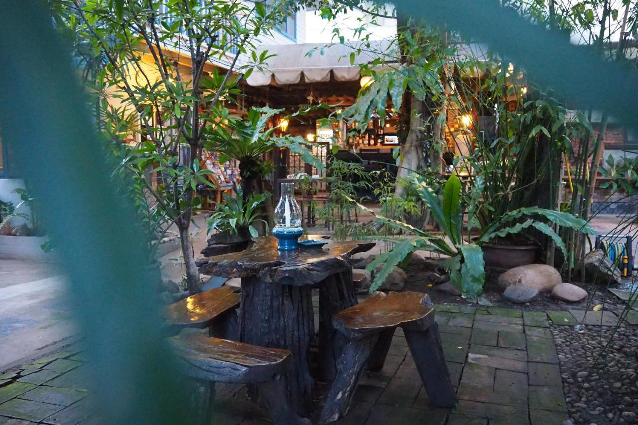 Stay With Me Guest House Chiang Mai Exterior foto