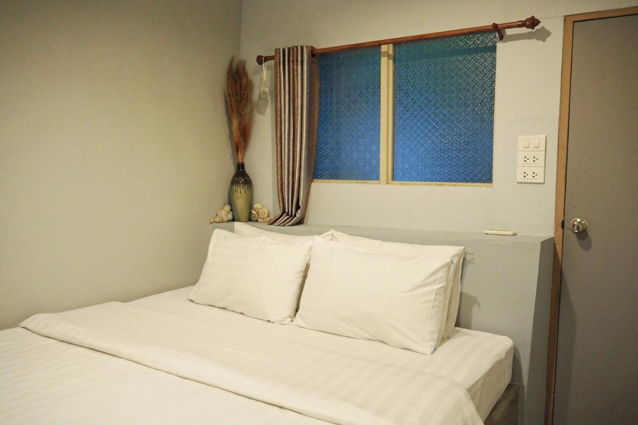 Stay With Me Guest House Chiang Mai Exterior foto