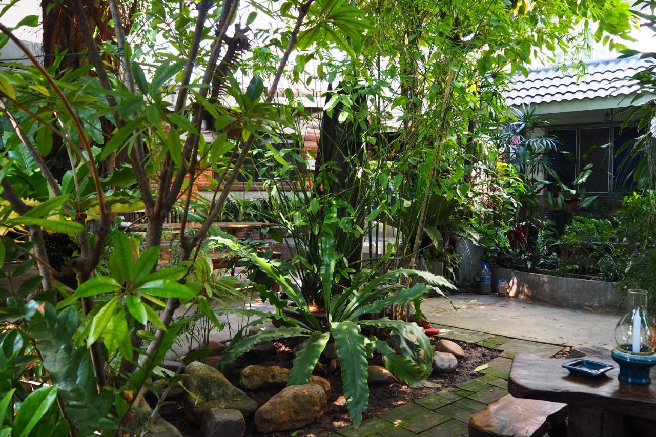 Stay With Me Guest House Chiang Mai Exterior foto